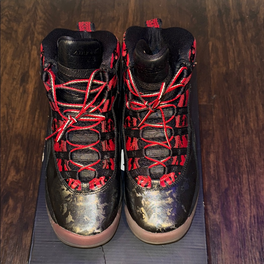 Jordan Kids Sneakers in Red and Black